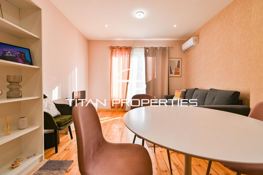 Дава се под наем Двустаен апартамент в София, Център - 65 кв.м за 750 € - Снимка #1