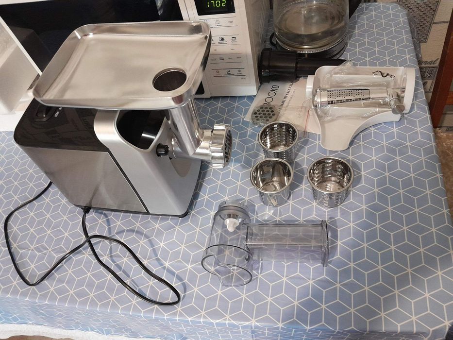 Продам мясорубку