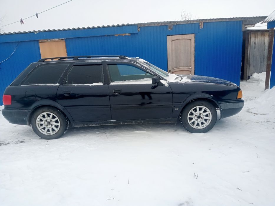 Продам Ауди Б4 хорошом состояние