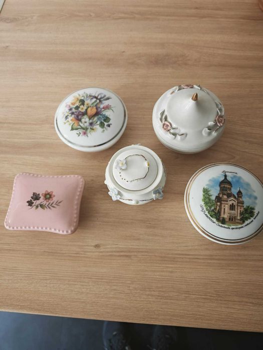 zaharnițe porțelan