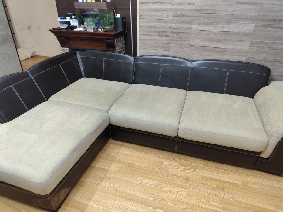 Продам диван. Качественный.