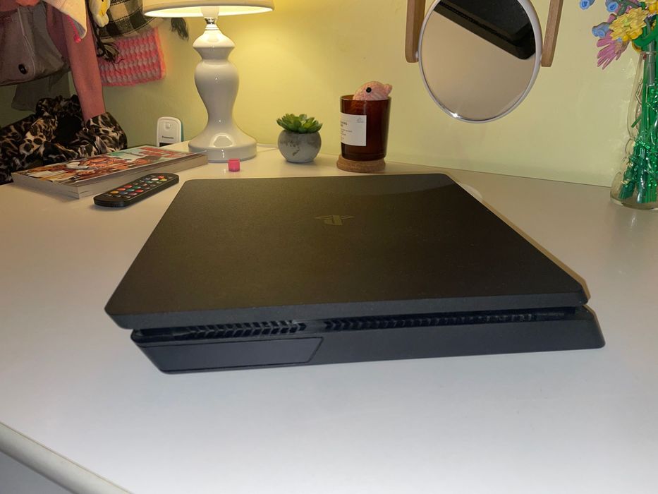 Ps4 slim pentru piese