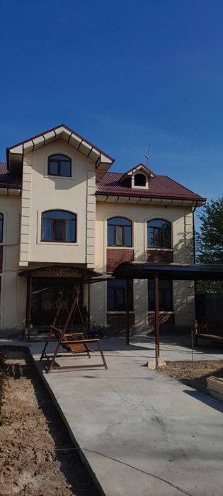 “Лексан и навесы – продажа и установка под ключ!”