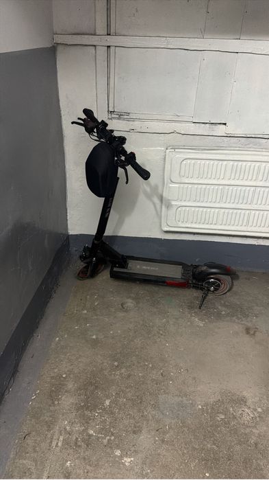 Продам самокат kugoo  m 4 pro