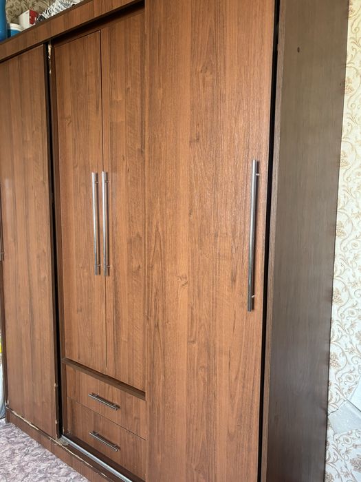 Продам трехкомнатную квартиру