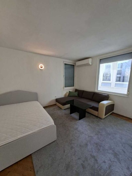 Дава се под наем Тристаен апартамент в Пловдив, Каменица 1 - 85 кв.м за 598.23 € - Снимка #1