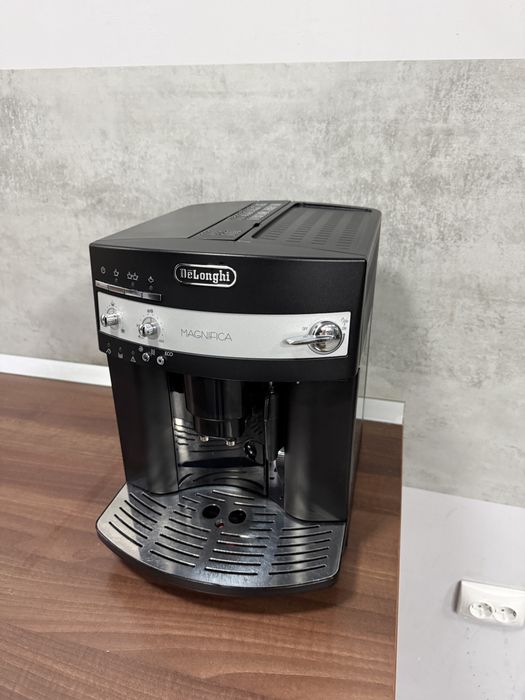 Espressor expresir expresoare Delonghi Magnifica Garantie 6 luni