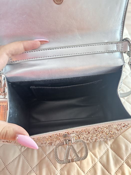 Чанта Valentino с камъни