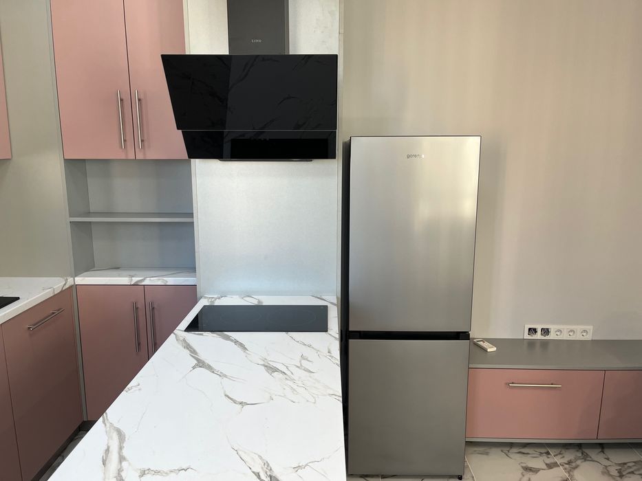 Дава се под наем Двустаен апартамент в Пловдив, Въстанически - 65 кв.м за 409 € - Снимка #10