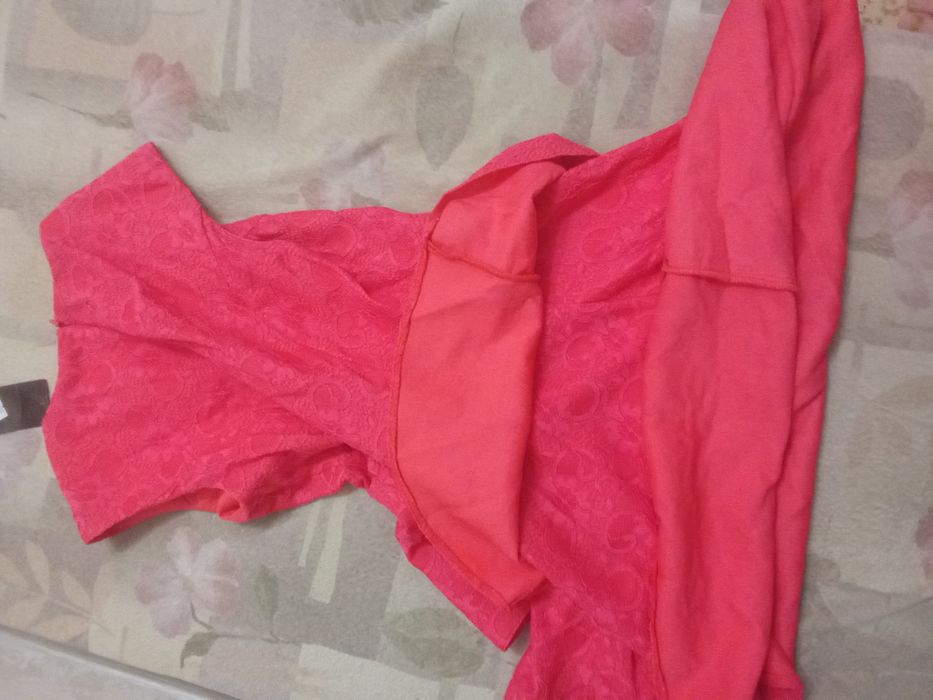 Продам новое платье