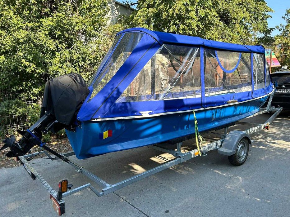 Prelate ,bimini, inchideri totale , tapiterii barci