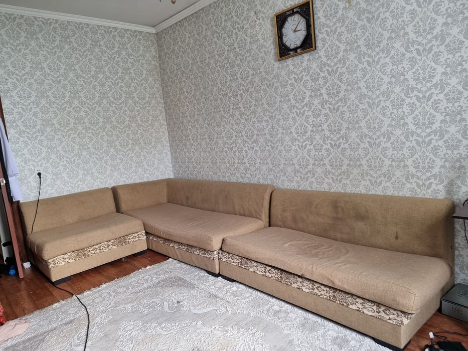 Продам б/у диван