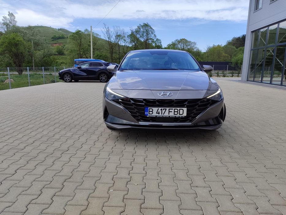 Hyundai Elantra 1.6 CVT