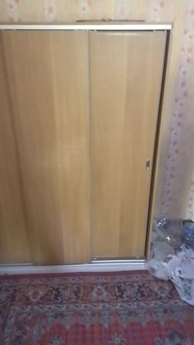 Продаётся спальный гарнитур.