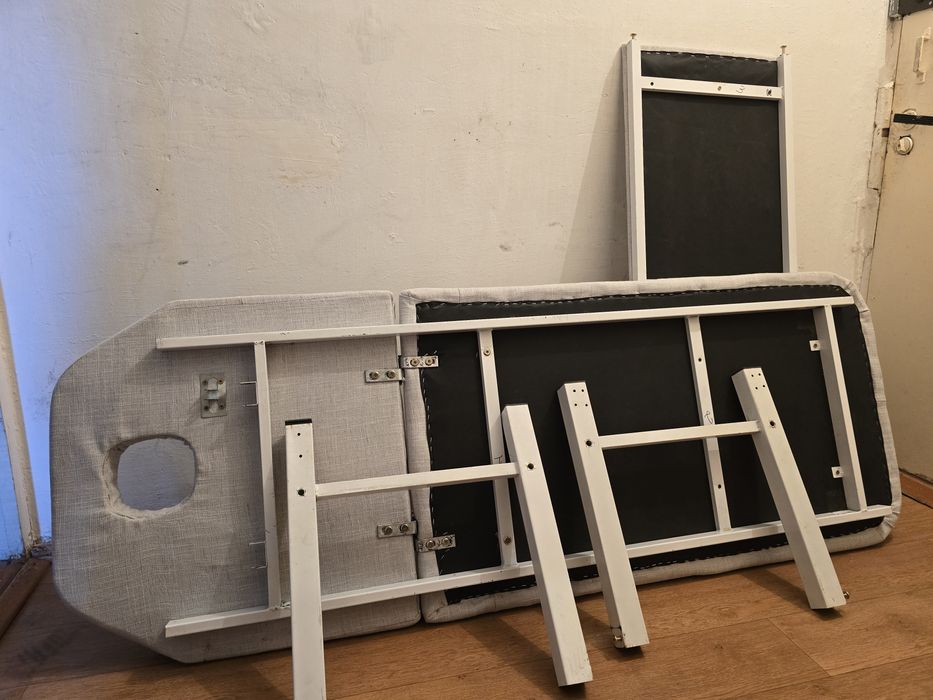 Продается кушетка