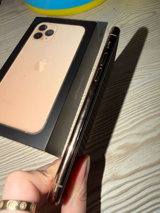 Продаётся айфон 11про