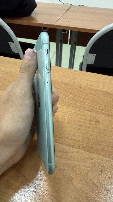 Продаю iPhone 11 128gb 75% AKB