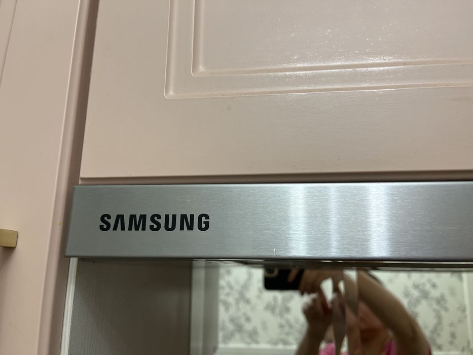 Продам вытяжку Samsung