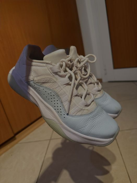 Продавам обувки Nike Jordan