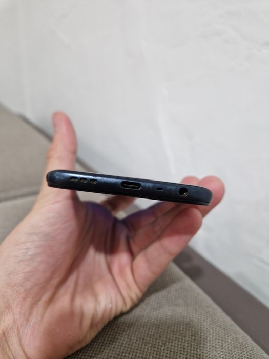 Продам телнфон OPPO A 16