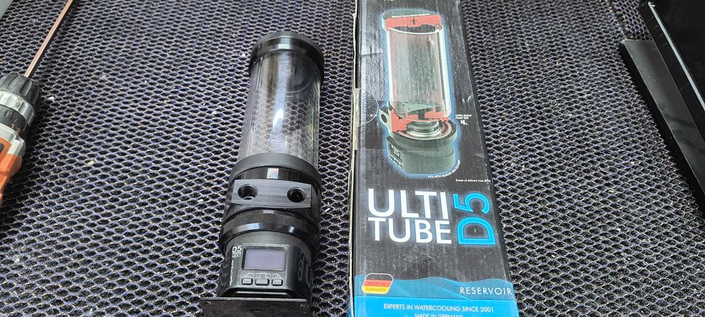 Помпа для жидкостного охлаждения ПК