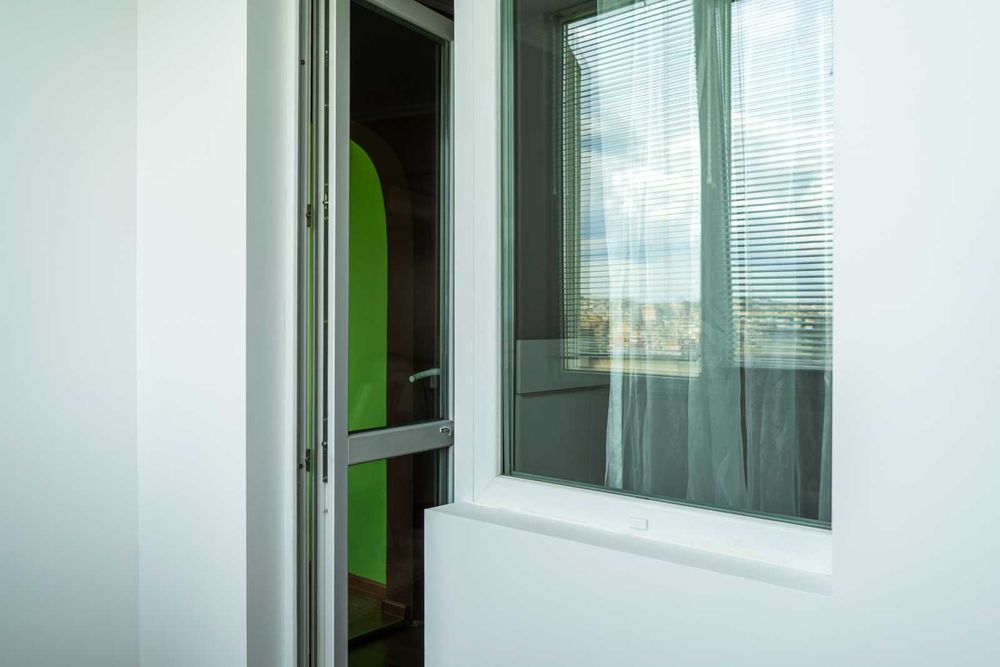 Продава се Четиристаен апартамент в Добрич, Христо Ботев - 98 кв.м за 1072 €/кв.м - Снимка #18