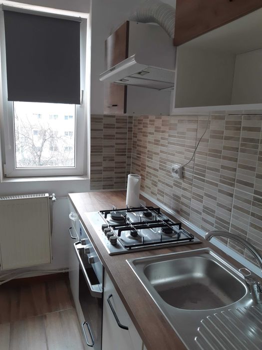 Inchiriez Apartament 2 camere, Sebastian