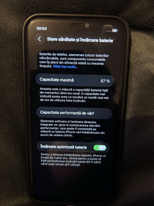 vand iphone 11 aproape ca si nou