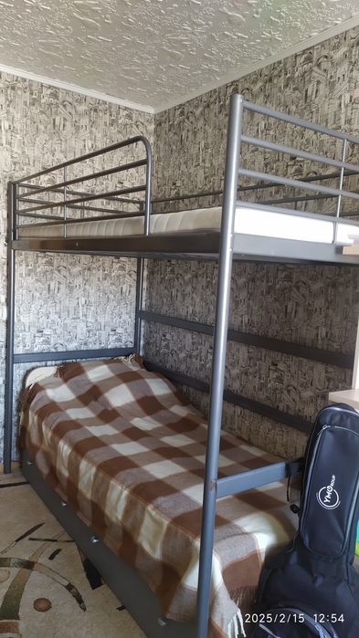 Продам кровать чердак SVARTA  IKEA