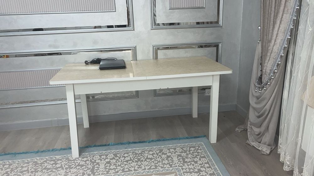 Продам стол в отличном состоянии