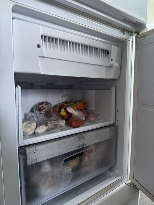 Холодильник indesit