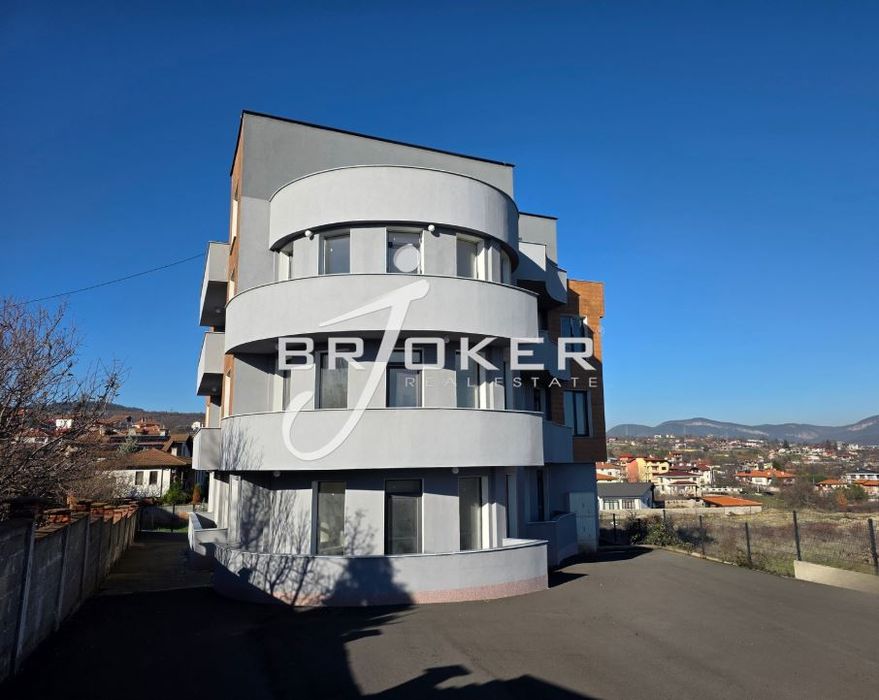 4-стаен в Кърджали, област-с.Резбарци