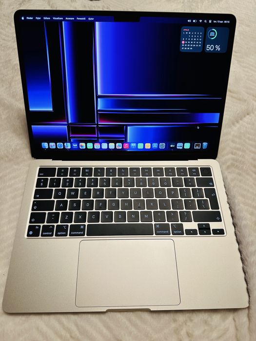 Laptop Apple MacBook Air 13-inch, Starlight