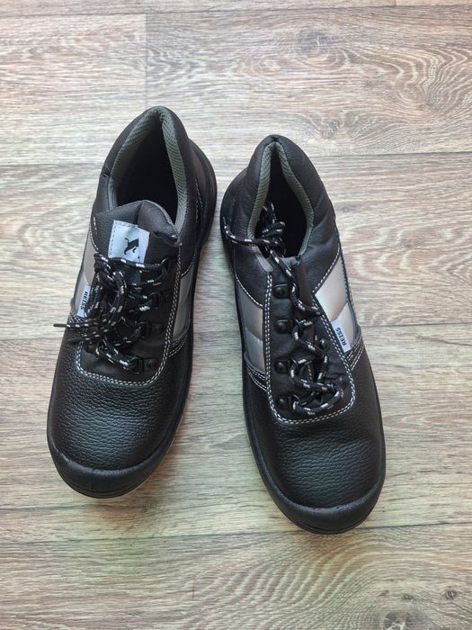 Продам спецодежду и спецобувь