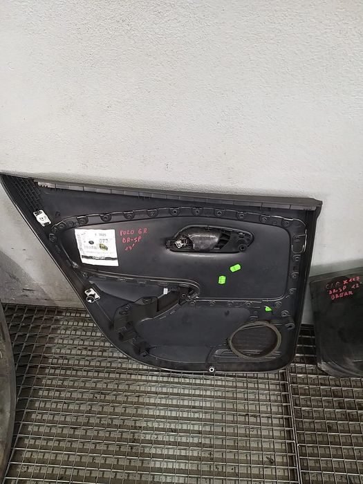 Fata tapiterie usa dreapta spate vw polo 6r 6r6867212 153000491