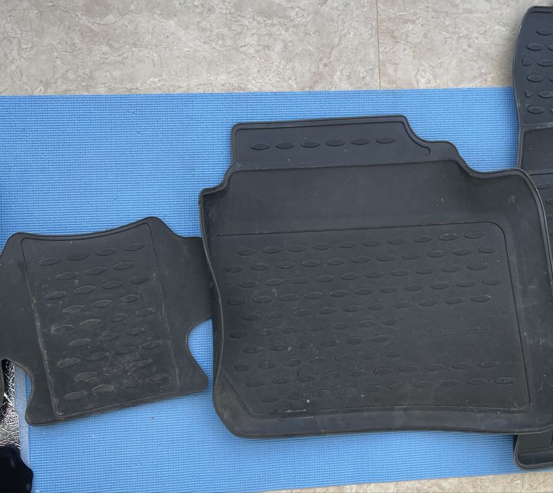 Полики Киа Серато