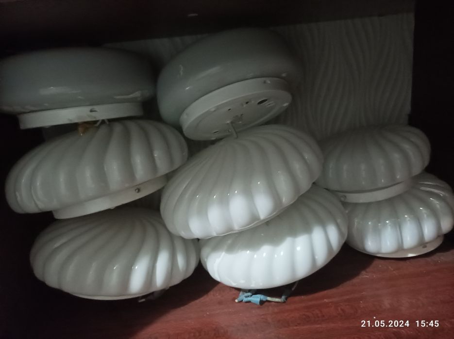 Продам плафоны б/у