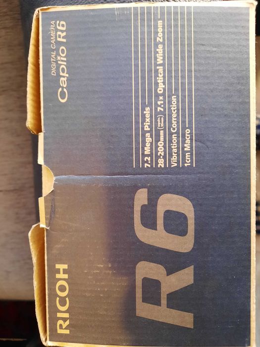 Цифров апарат RIKOH Caplio R6