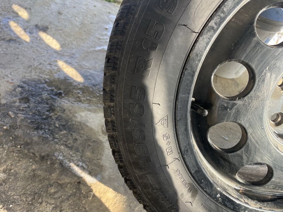 Продавам джанти ( шайби ) с 4 гуми