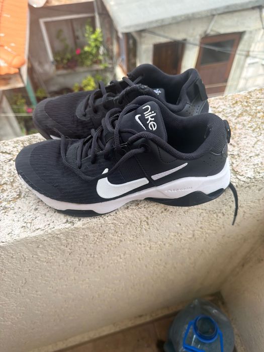 Маратонки Nike два чифта на промо цена от 40 евро