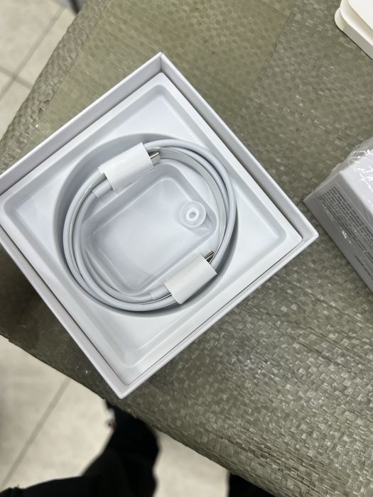 AirPods 4  Premimium Sifat optom narxda donaga