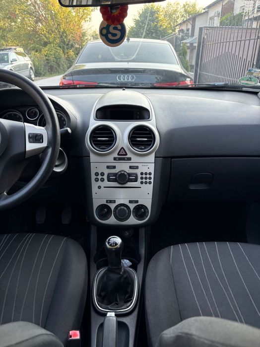 Opel Corsa 1.2 benzina