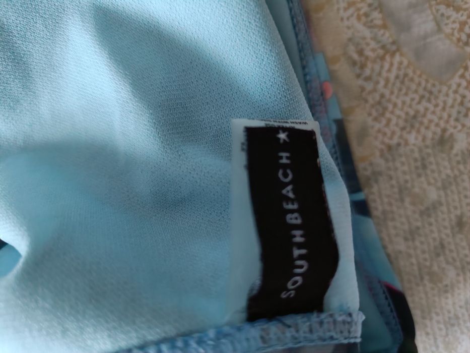 Costum baie întreg, S