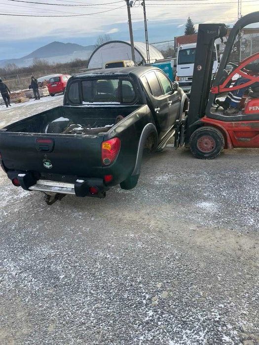 Dezmembrez Mitsubishi L200 2.5 Diesel 2006-2009