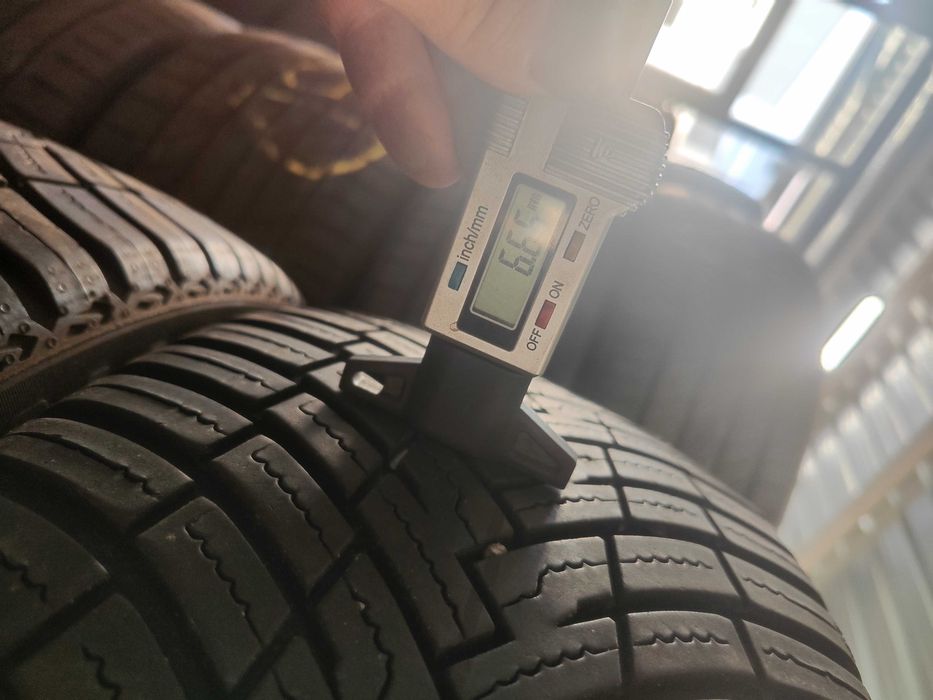 2бр.всесезонни гуми 225/45/17 Pirelli