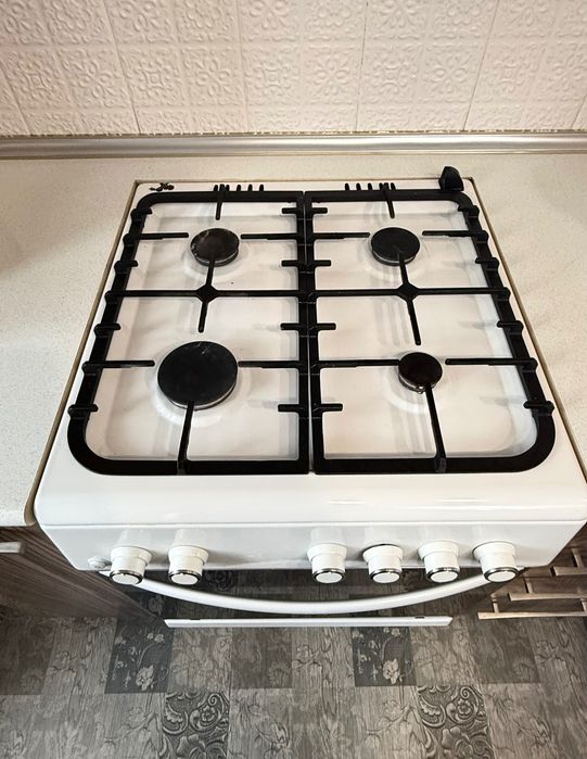 Продам кухню б/у и плиту