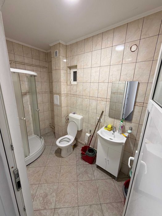 Cladire / Spatiu comercial 245 mp + Anexa 45 mp Inchiriere Dambovita