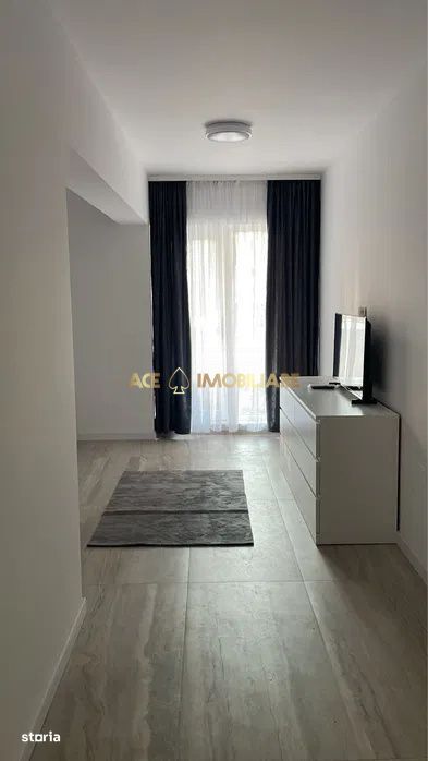 Garsoniera de inchiriat | Centrala | Metrou | Curte — fotografia 1