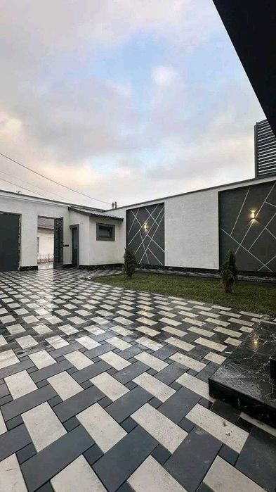 Дом Хай-тек, Транспортный