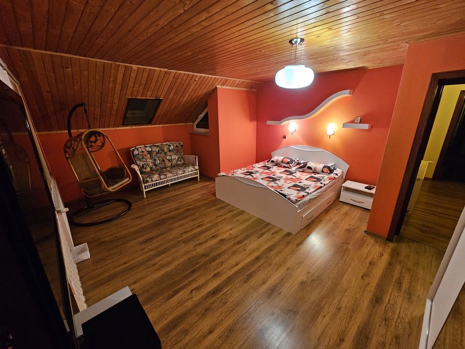 OCUPAT DE REVELION! Cazare Predeal! De închiriat vila întreagă!